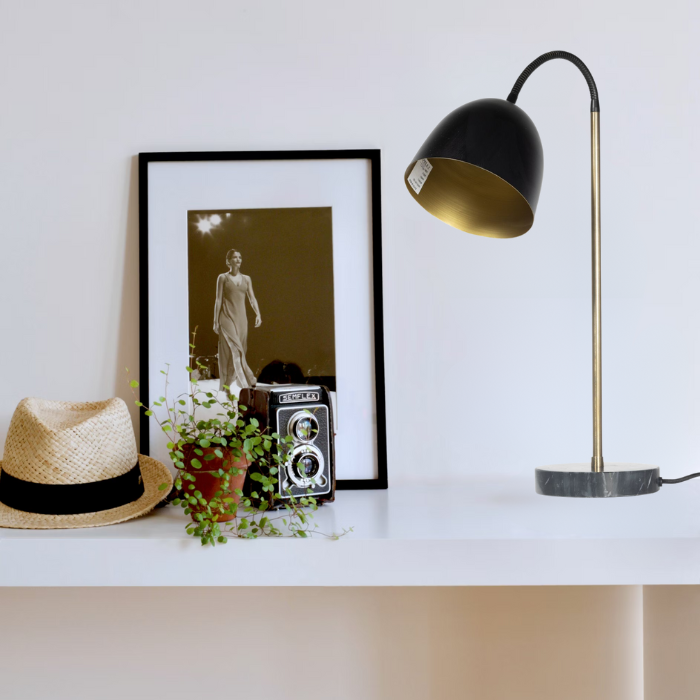 HH ILU00555 Barcelona Desk Lamp in Liquorice